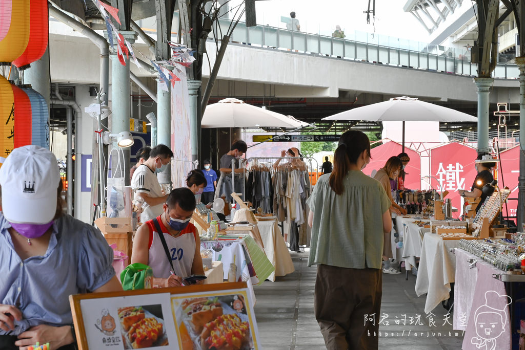 【台中】2022鐵路節｜臺中‧驛難忘、讓人念念不忘的舊鐵道的文化巡禮｜來臺中驛鐵道文化園區看復刻售票亭、樂田活版工房、古庭維攝影展