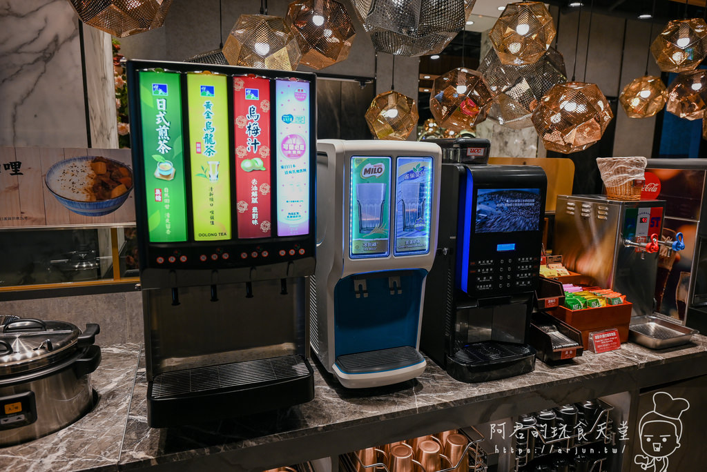 【台中】新馬辣Plus+ 台中公益店｜插旗台中一級戰區，超過百種食材，和牛、生食級干貝吃到飽、紅點精釀啤酒無限暢飲