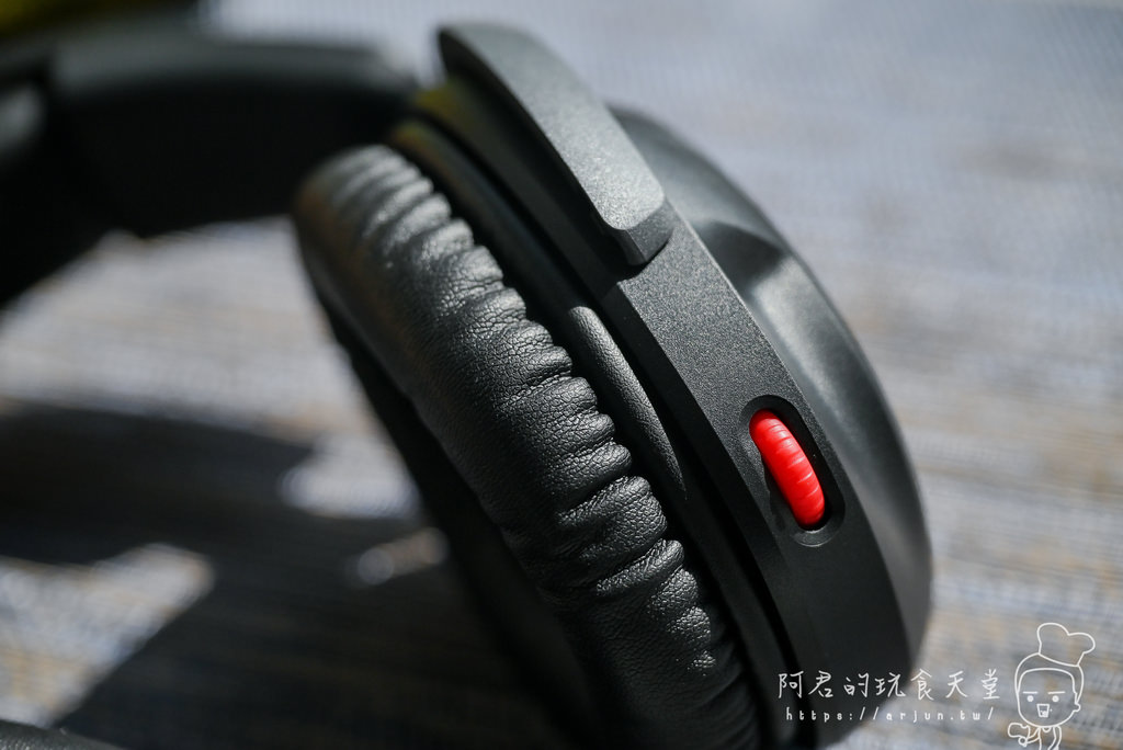 【開箱】HyperX Cloud Stinger 2｜入門級千元電競耳機最佳選擇！隨機還贈兩年DTS Headphone: X