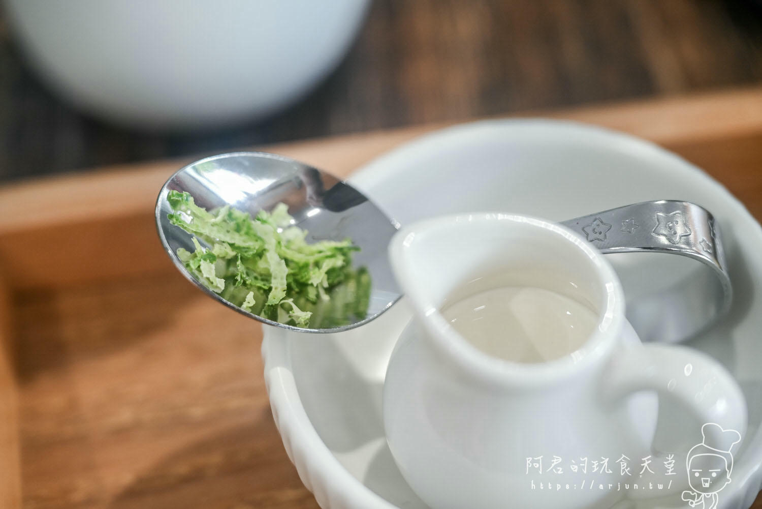 【台中】理茶 Richa 中美總店｜攜手百年老店陳允寶泉「一茶品、 一茶點」，靜下心回歸最原始的新台式茶文化