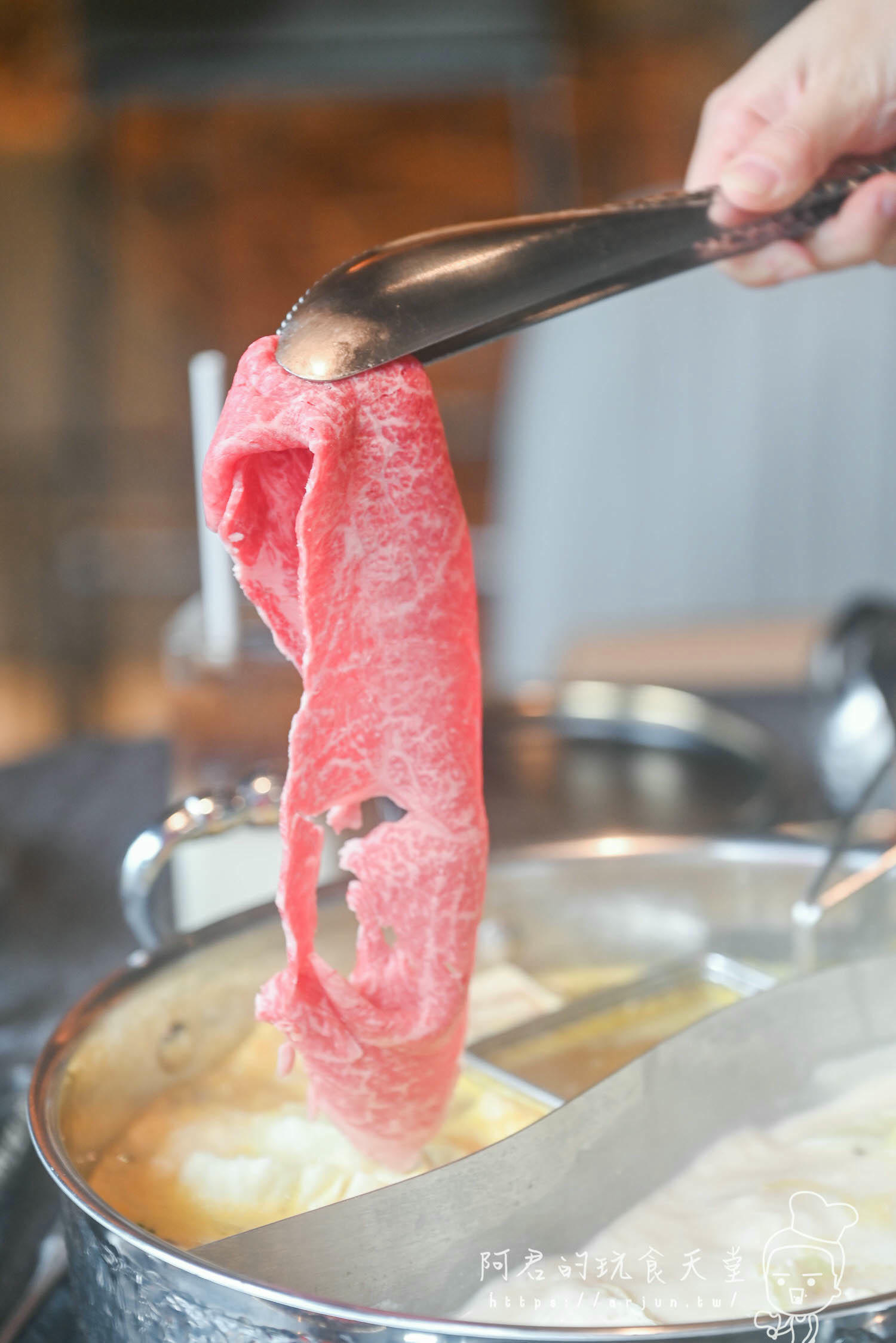 【桃園】IKKON SHABU 鍋物｜桃園調酒、桃園和牛火鍋、桃園海鮮火鍋推薦再加上桌邊服務，低調卻很奢華的桃園頂級火鍋店