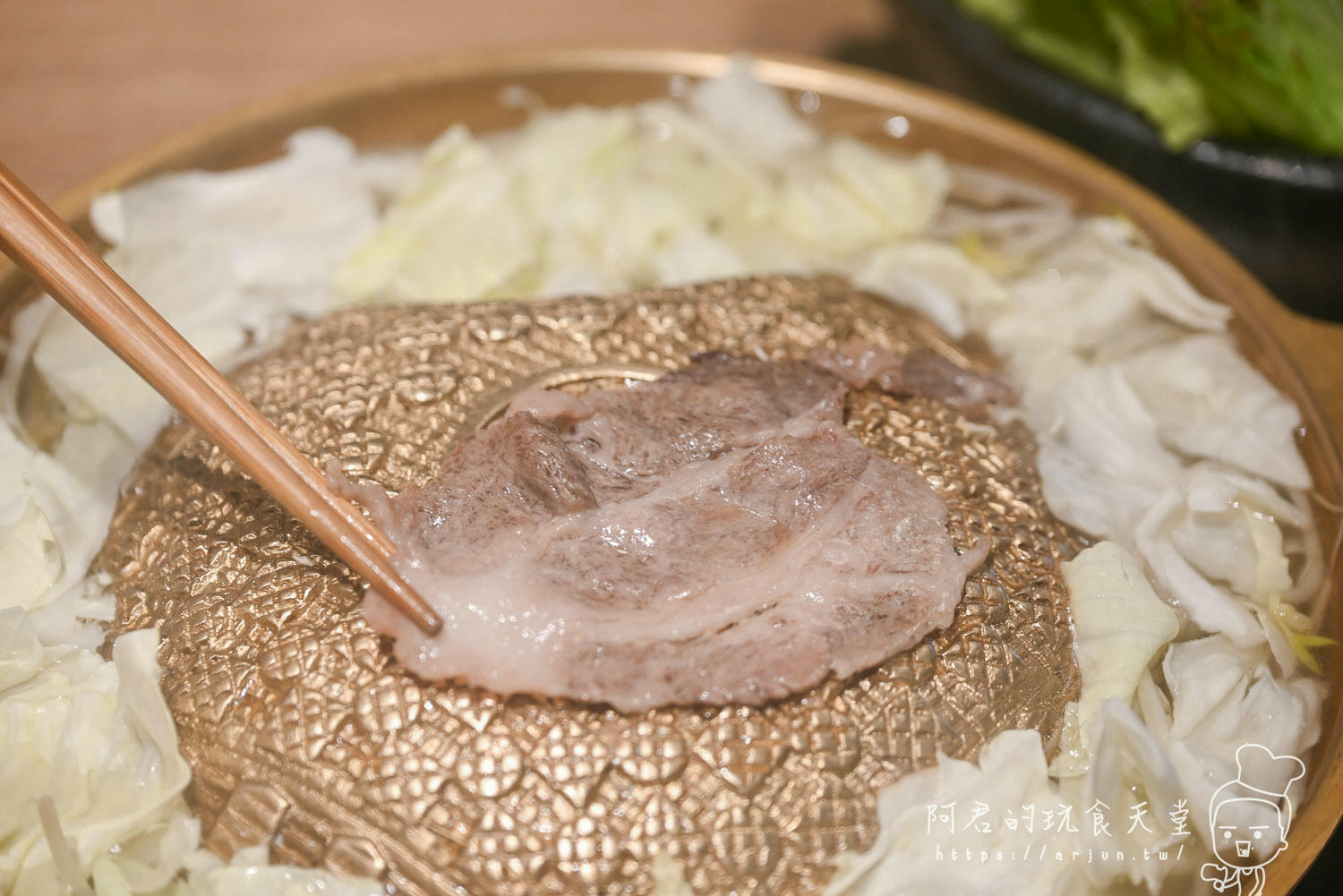 【台中】饗鍋物料理｜三層肉塔火烤兩吃，銅盤烤肉讓吃鍋更具樂趣｜台中西屯區火鍋推薦