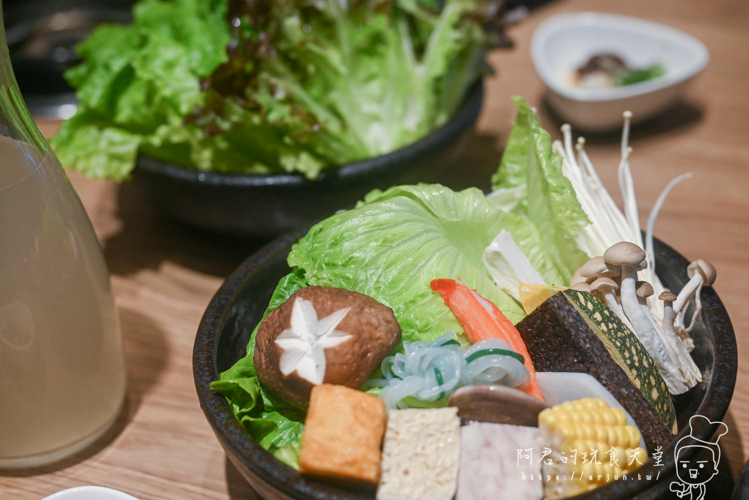 【台中】饗鍋物料理｜三層肉塔火烤兩吃，銅盤烤肉讓吃鍋更具樂趣｜台中西屯區火鍋推薦