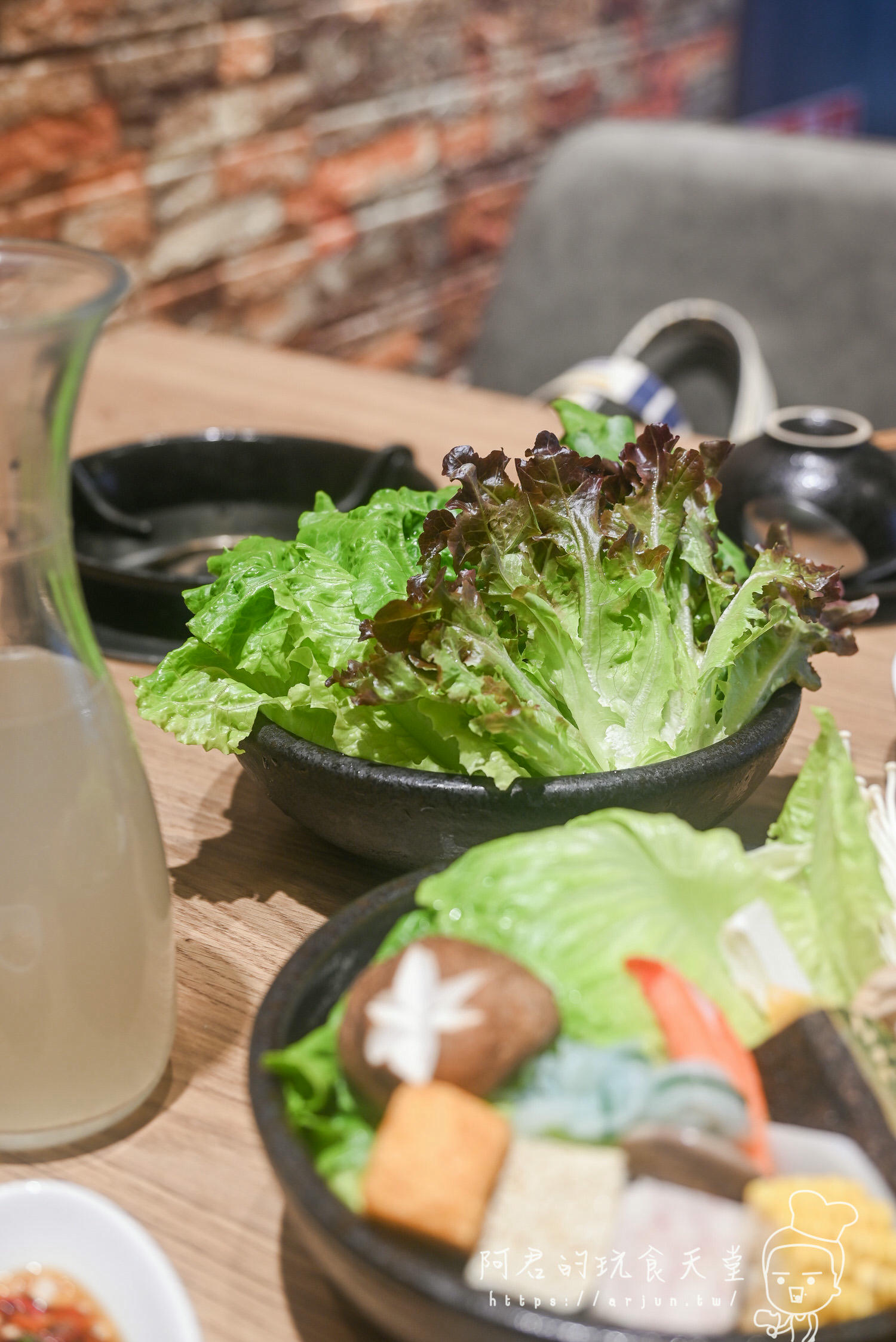 【台中】饗鍋物料理｜三層肉塔火烤兩吃，銅盤烤肉讓吃鍋更具樂趣｜台中西屯區火鍋推薦