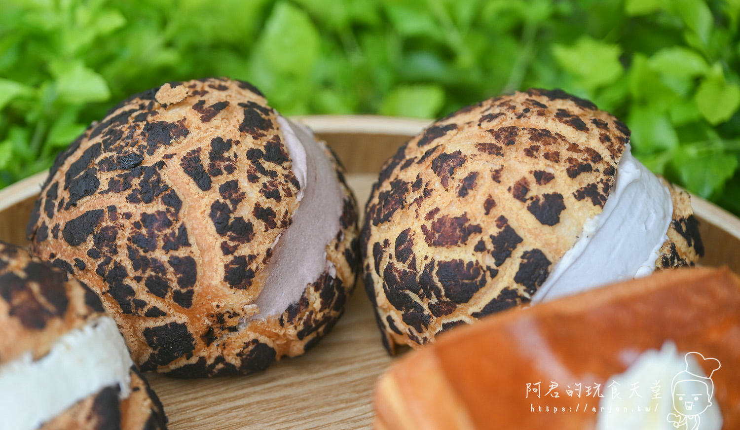 【台中】gogopàn元氣麵包社雙十總店｜吐司也能爆漿？生乳千層吐司剛出爐就秒殺，虎皮生乳包美味新上市