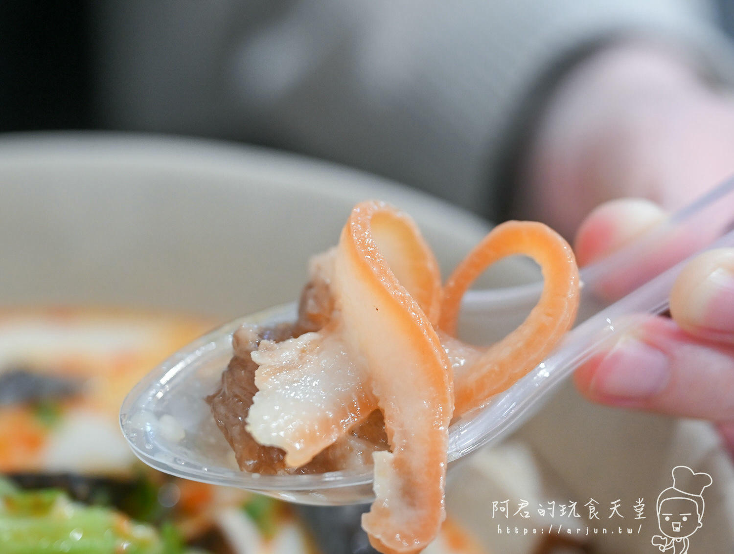 【苗栗】沐上麻辣燙｜平價美食也能很澎湃，清爽不油膩～吃完連湯都完全不剩的麻辣燙
