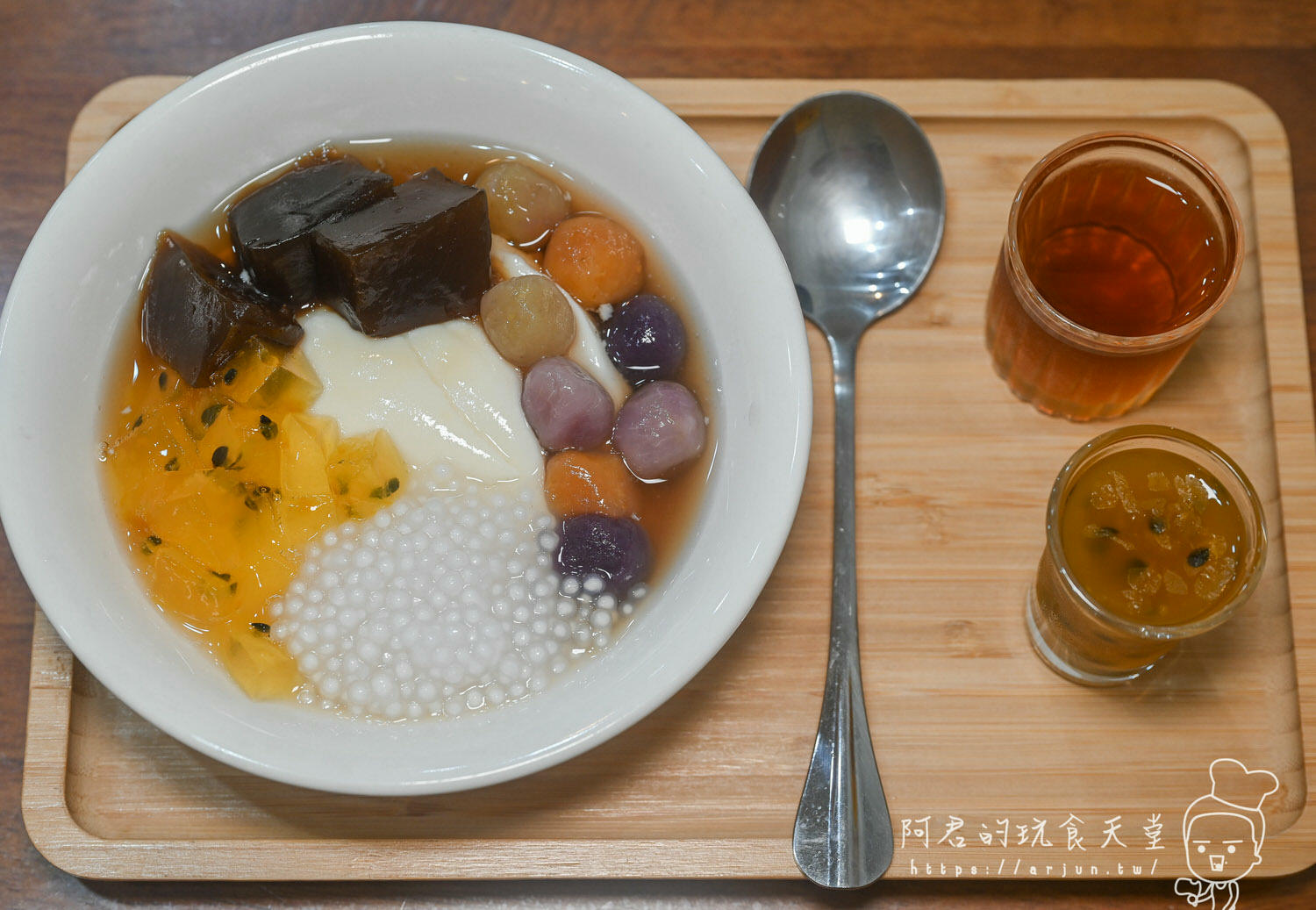 【南投】東門町 鮮豆花 厚豆漿 甜湯 冰品｜在地人也愛吃的平價豆花｜新推出百香果QQ豆花大推薦