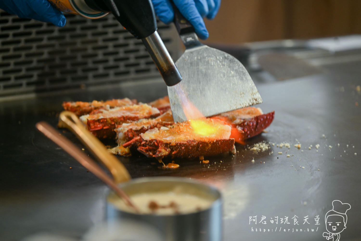 【高雄】明水然．樂｜台北一位難求的爆紅鐵板燒插旗高雄！主打無菜單野生龍蝦三吃、A5和牛