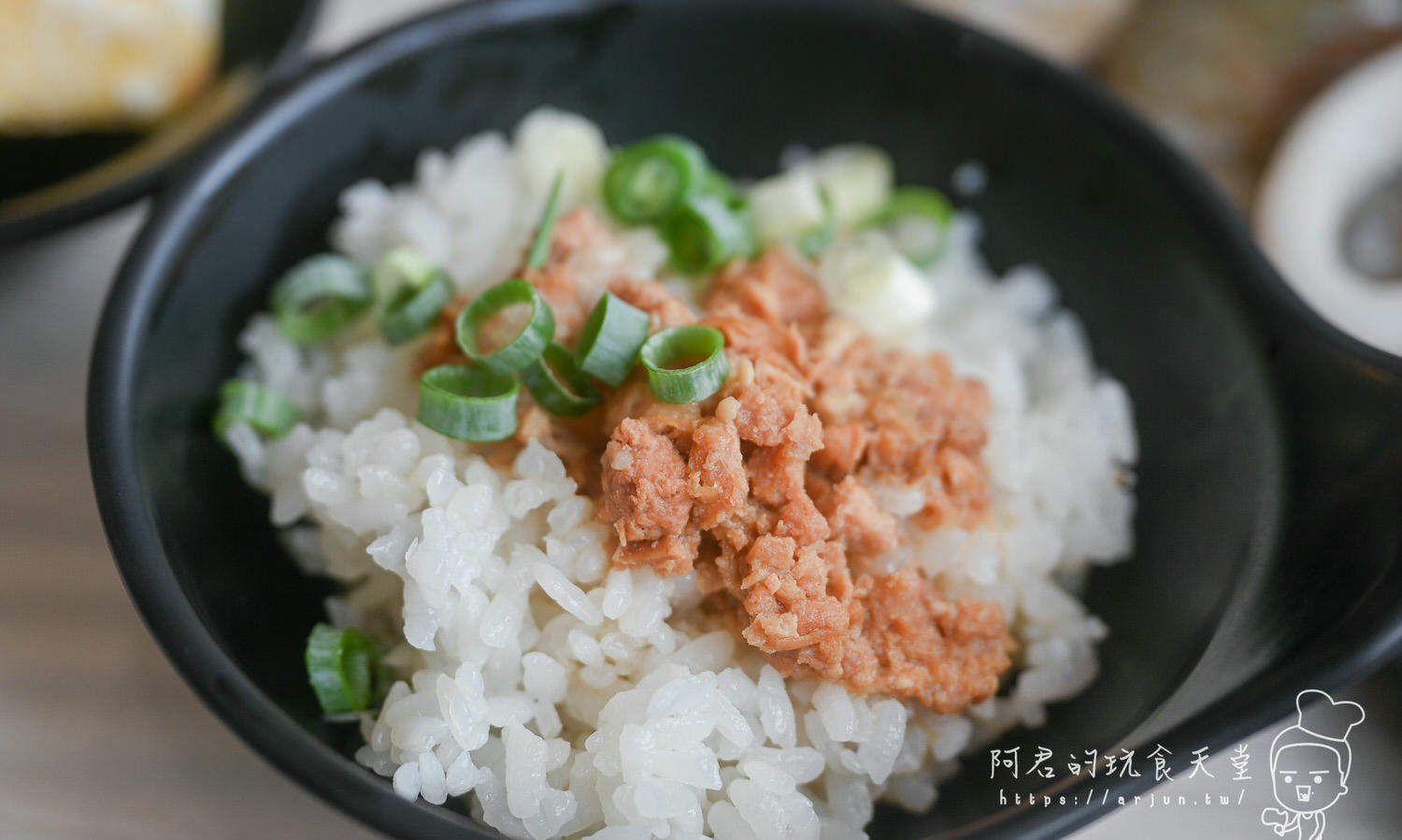 【台中】京川鍋物逢甲店｜百元起小火鍋～自助吧白飯、爆米花吃到飽，居然還有涼麵、霜淇淋隨你吃