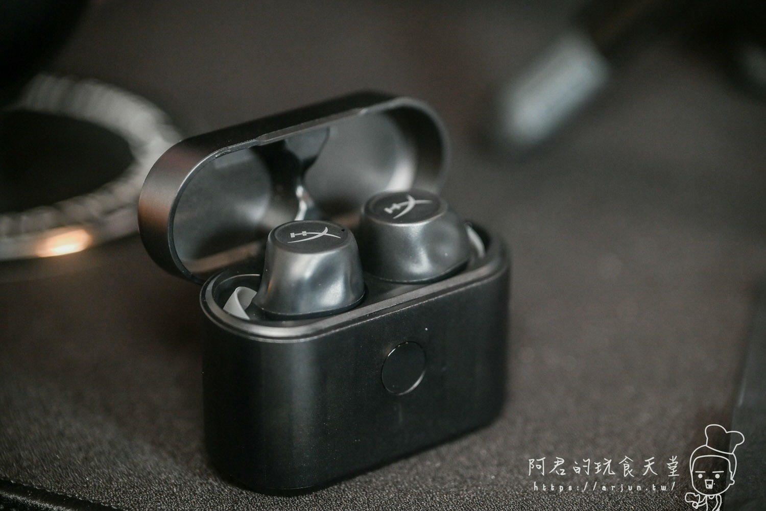 【開箱】HyperX Cirro Buds Pro｜複合式降噪加上長效電力，融入玩家日常生活的真無線入耳式藍芽耳機