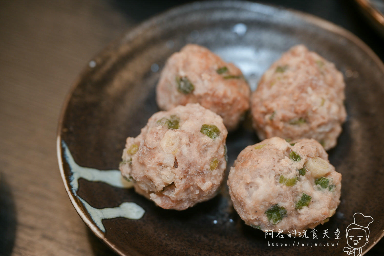 【台中】洞豆腐｜知名老豆府姊妹品牌，除了麻辣鍋、酸白菜鍋夠厲害以外，私房料理更是了得