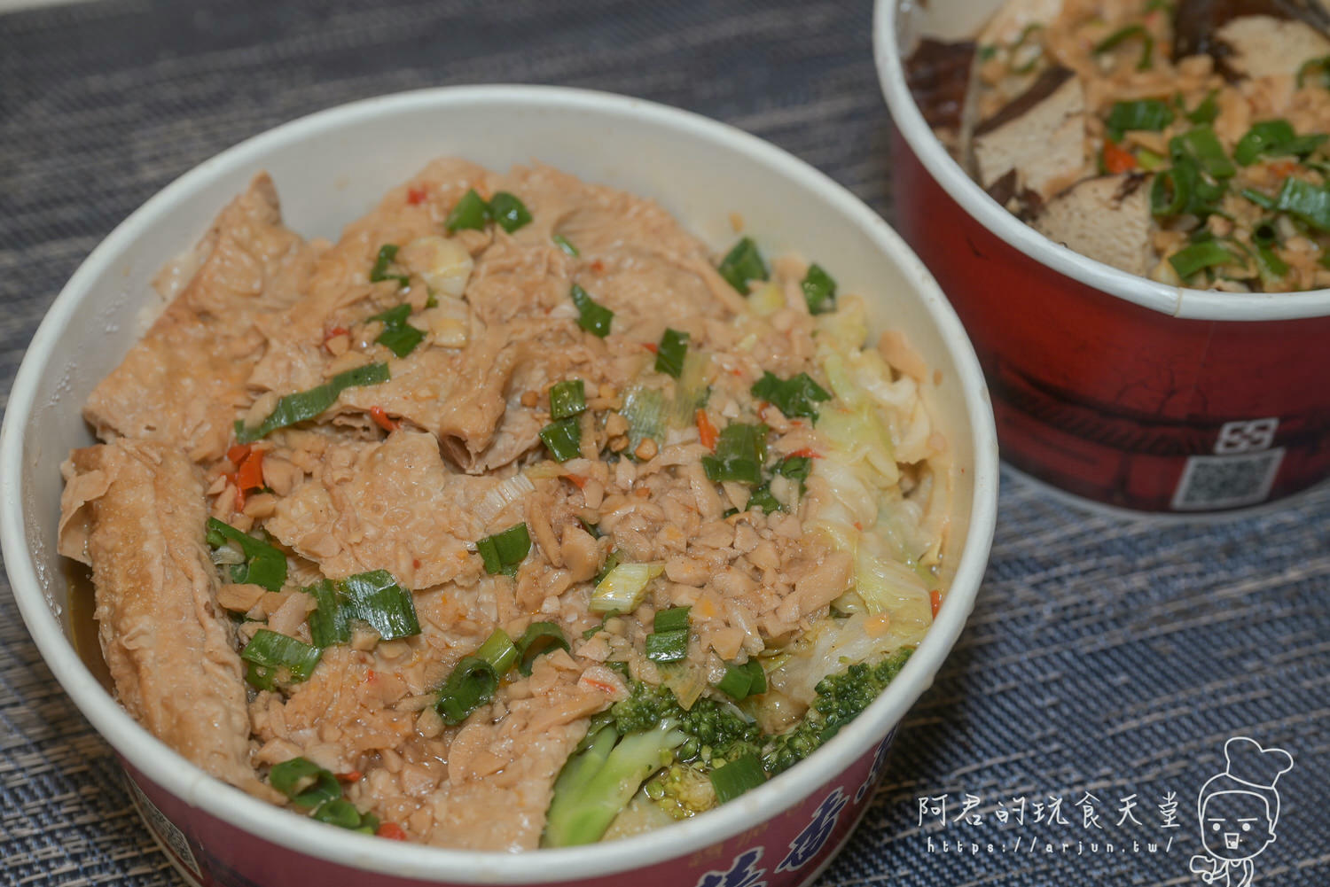 雅潭夜市美食推薦:灶腳古早味蒜香烏龍豆干,多種配料任選,獨家蒜香醬汁,加辣更是過癮 - 第18張圖