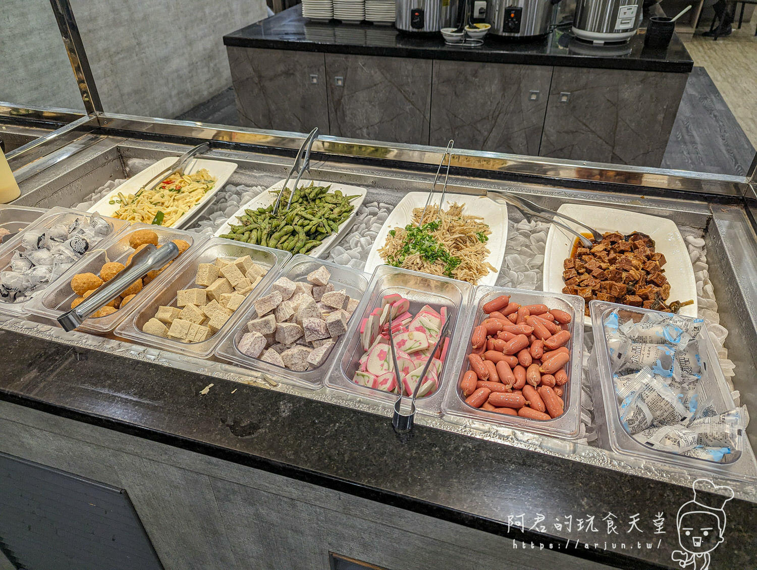 【台中】鬥牛士二鍋台中文心店|壽喜燒吃粗飽,價格便宜,但肉…不知道自己吃了什麼 - 第13張圖
