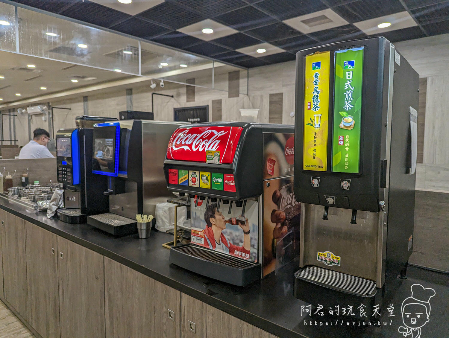 【台中】鬥牛士二鍋台中文心店|壽喜燒吃粗飽,價格便宜,但肉…不知道自己吃了什麼 - 第18張圖