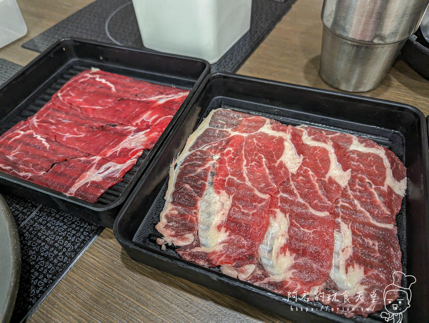 【台中】鬥牛士二鍋台中文心店|壽喜燒吃粗飽,價格便宜,但肉…不知道自己吃了什麼 - 第30張圖