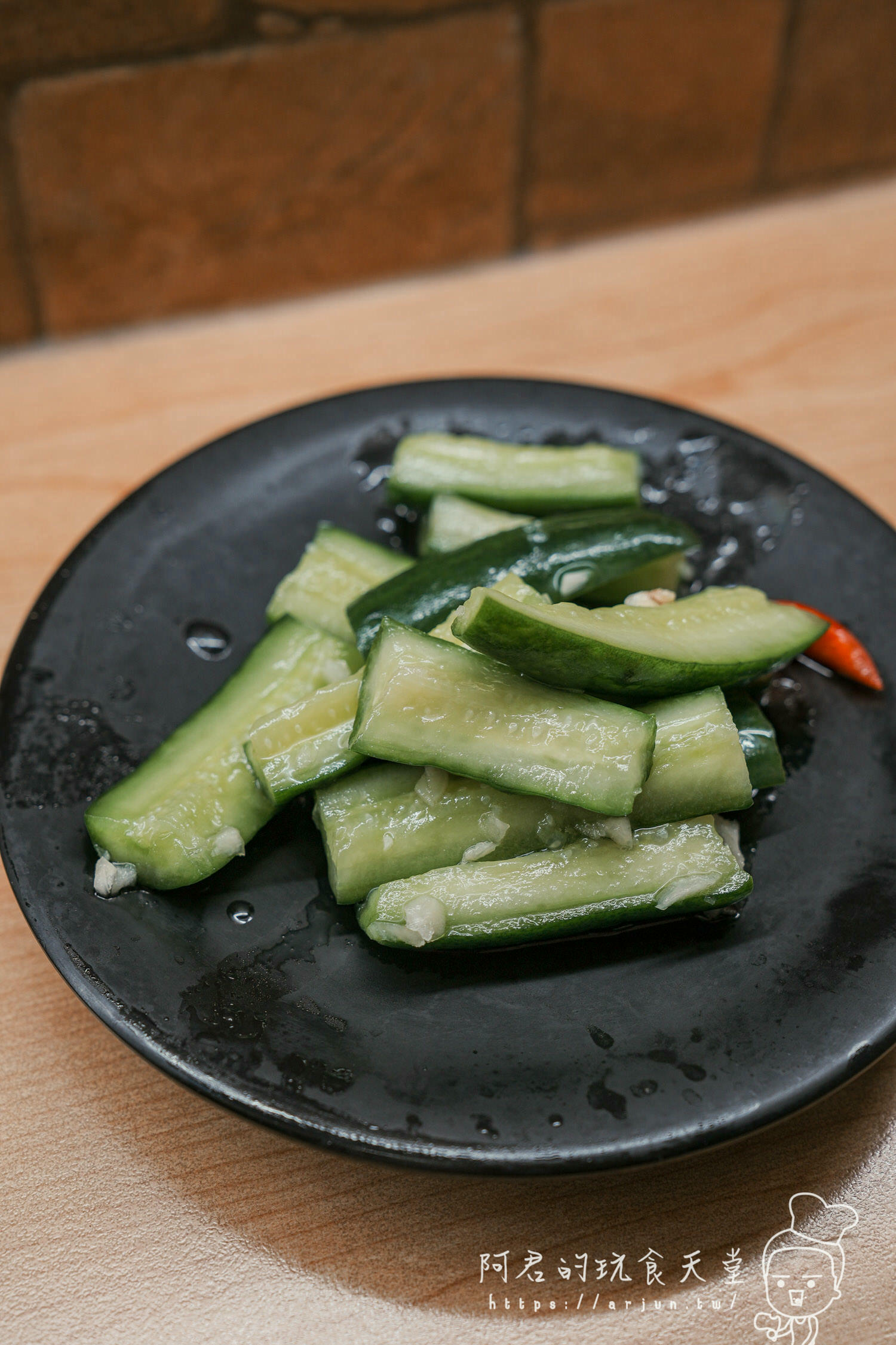 【台中】滿溢手工麵線｜不到百元的招牌麵線，料多到看不見底！還有波士頓龍蝦麵線，實在超浮誇