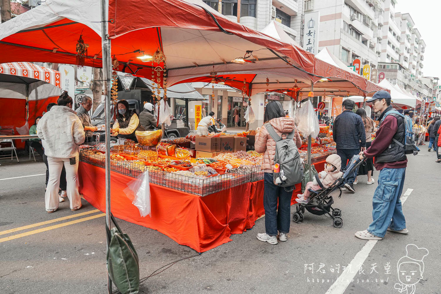 天津年貨大街｜乾脆改名夜市大街？居然還賣肉夾饃、螺獅粉，網友嫌到不行