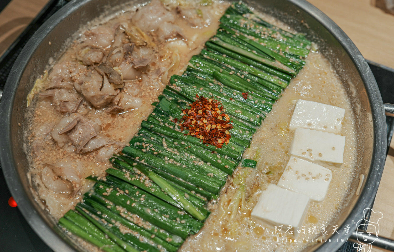 【日本】博多もつ鍋おおやま 大阪駅店｜tabelog 3.2分、Google map 4.3｜博多名物牛腸鍋、明太子、馬肉多種願望一次滿足