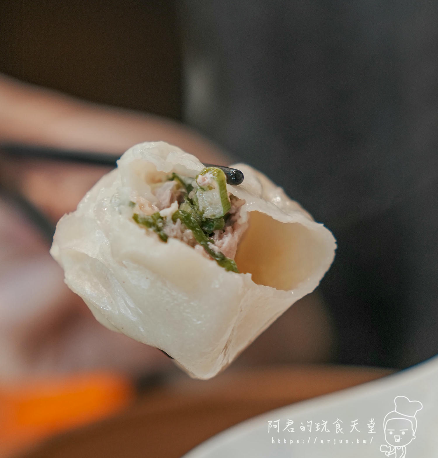 【台中】饕食館｜雖然主打小籠湯包，但牛肉麵才是極品｜老字號台中北屯小吃