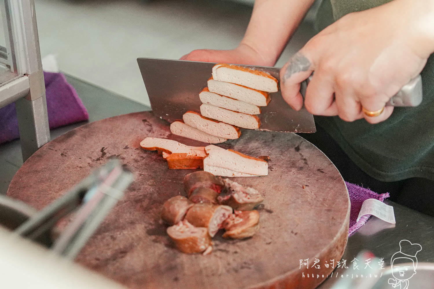 【台中】西區隱藏美食 牛谷牛肉麵，四種牛肉湯頭任君挑選，就連在地人也愛吃(菜單)