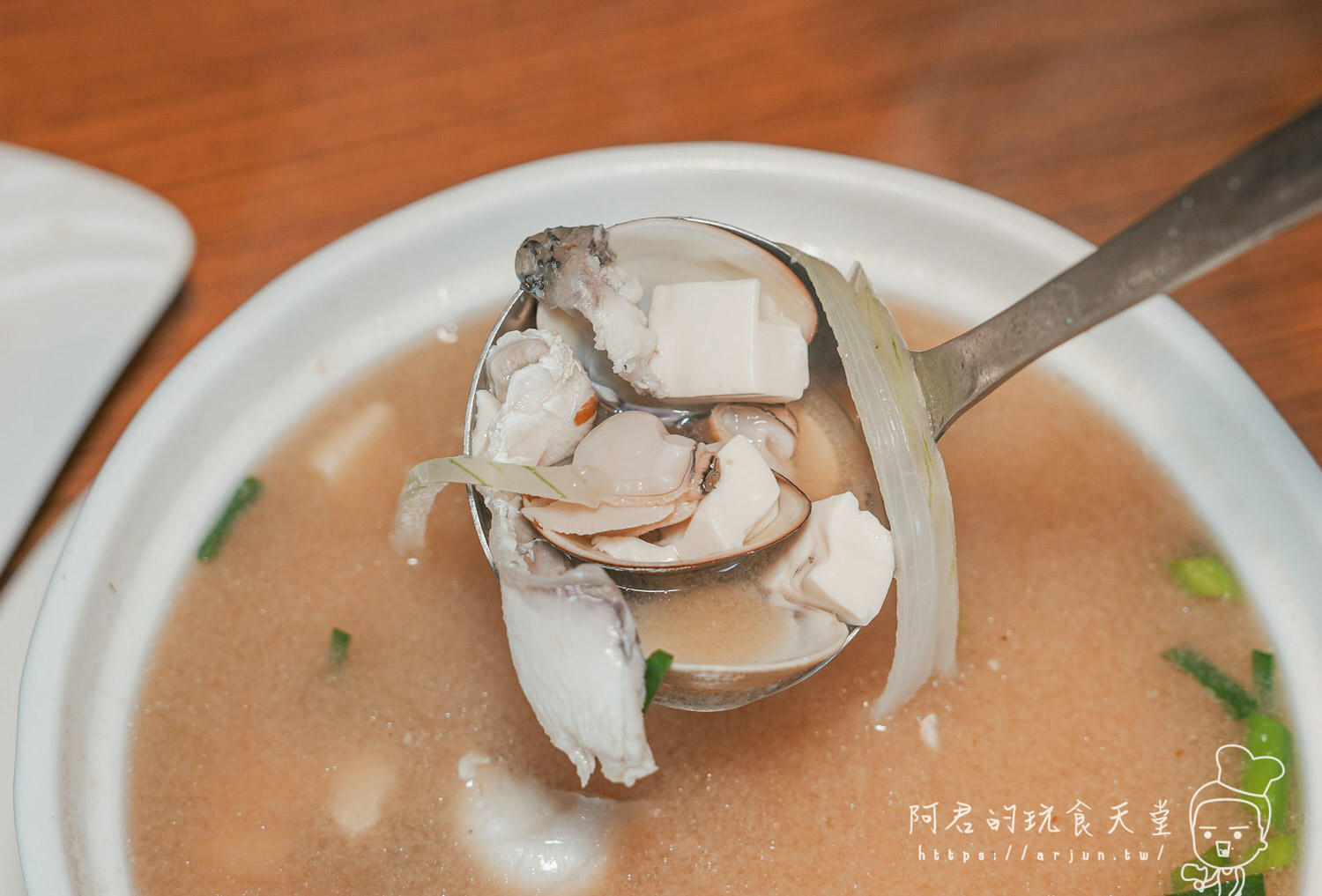 【台中】焱月燒鵝｜綠園道美食聚餐中式料理、台中燒鵝首選｜菜單、交通、介紹