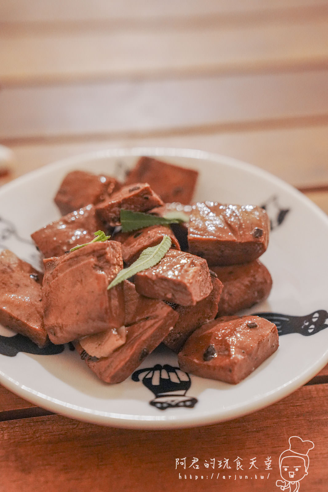 【南投】貓居蔬食｜茶香融合在地食材，即便無肉不歡也會愛上(菜單)｜埔里必吃素食