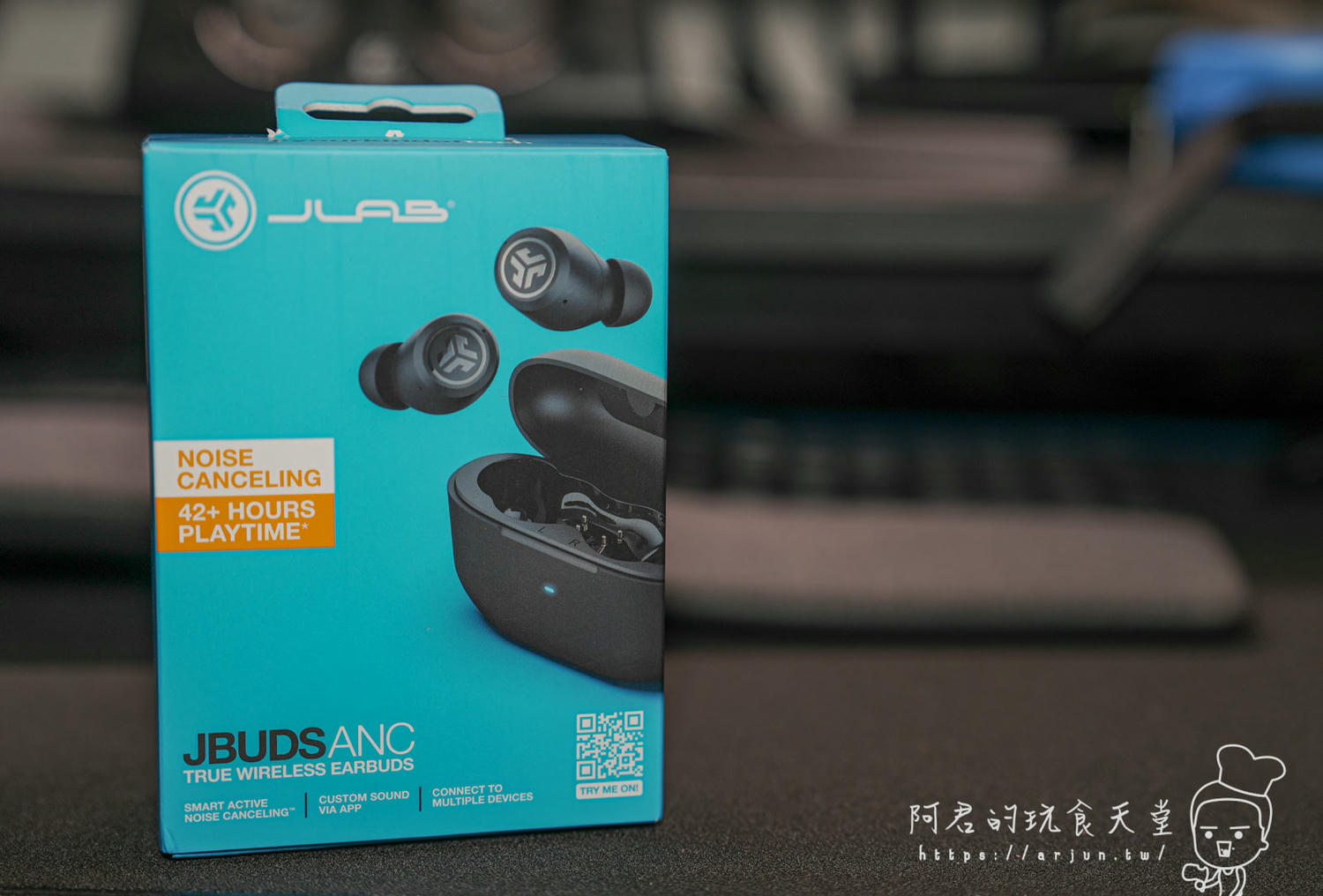 【開箱】JLab JBuds ANC 3 真無線藍牙耳機評測｜內建充電線，不到 2000 元的降噪耳機！