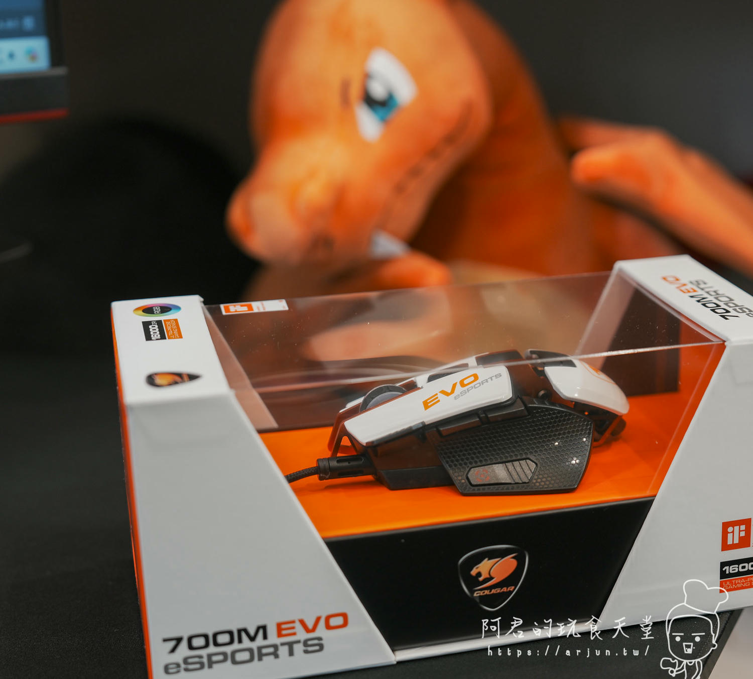 【開箱】COUGAR 700M EVO eSports 滑鼠優缺點分析，現在還值得入手嗎？