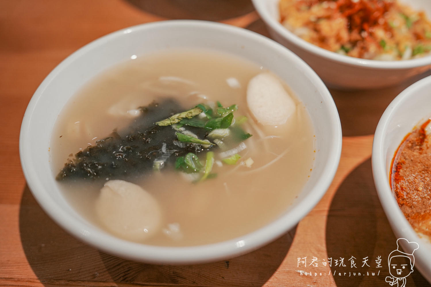 【台中】享麻酸辣粉，忠孝夜市美食推薦，酸辣夠味！又麻又辣的豆花也是必吃！