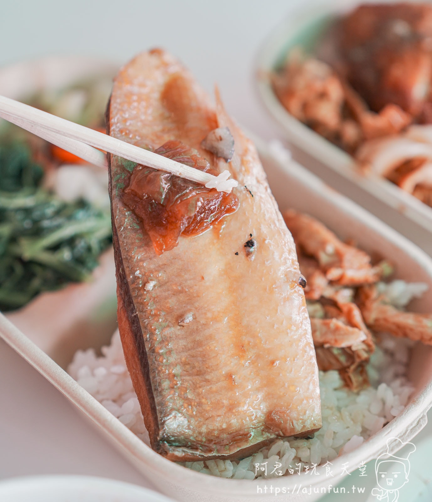 台中向上市場美食,一力發,飄香20年排骨酥湯、香酥雞腿便當,在地人激推的暖心美味 - 第13張圖