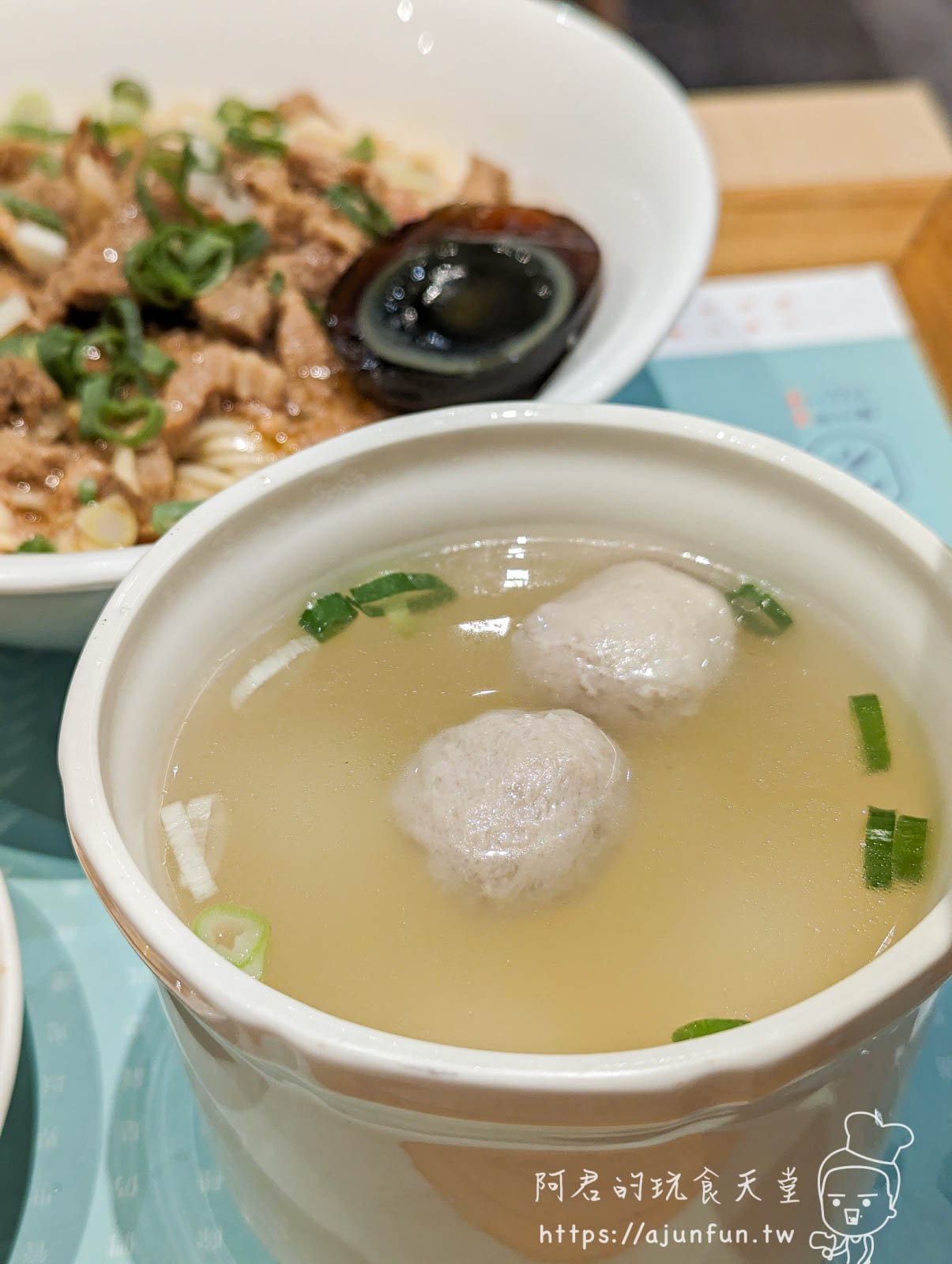【台中】南屯必吃!墨竹亭燃麵本家:招牌燃麵香辣過癮、鮮蝦抄手、招牌小菜一次滿足(菜單) - 第14張圖