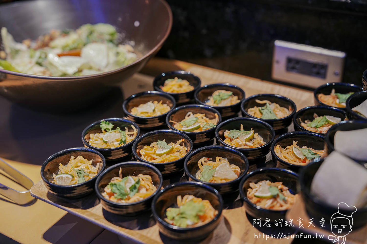 台中麻辣火鍋吃到飽推薦,饗麻饗辣PLUS LALAPORT店,肉骨茶湯底、澳洲M9和牛必點!約會、慶生餐廳、聚餐首選! - 第25張圖