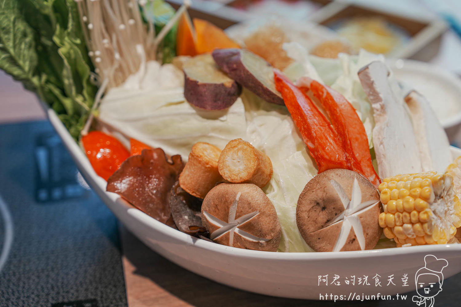 新竹火鍋活體海鮮推薦!餖煣海鮮鍋物,雙人海陸饗宴、活體波士頓龍蝦、生食級干貝,鮮度破表 - 第20張圖