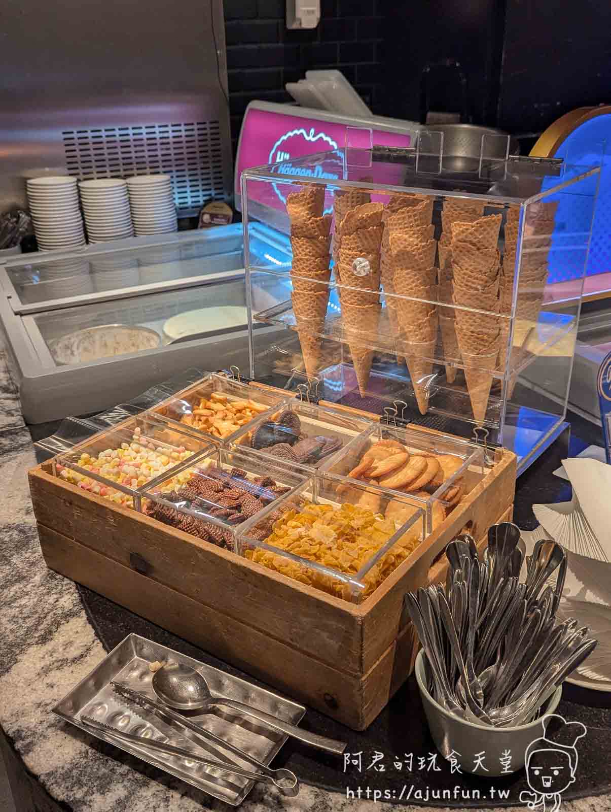 台中吃到飽推薦,漢來海港 台中店好吃嗎,超過 200 道菜色,生蠔、螃蟹、牛排無限享用!菜色、價格、用餐環境、壽星優惠 - 第57張圖