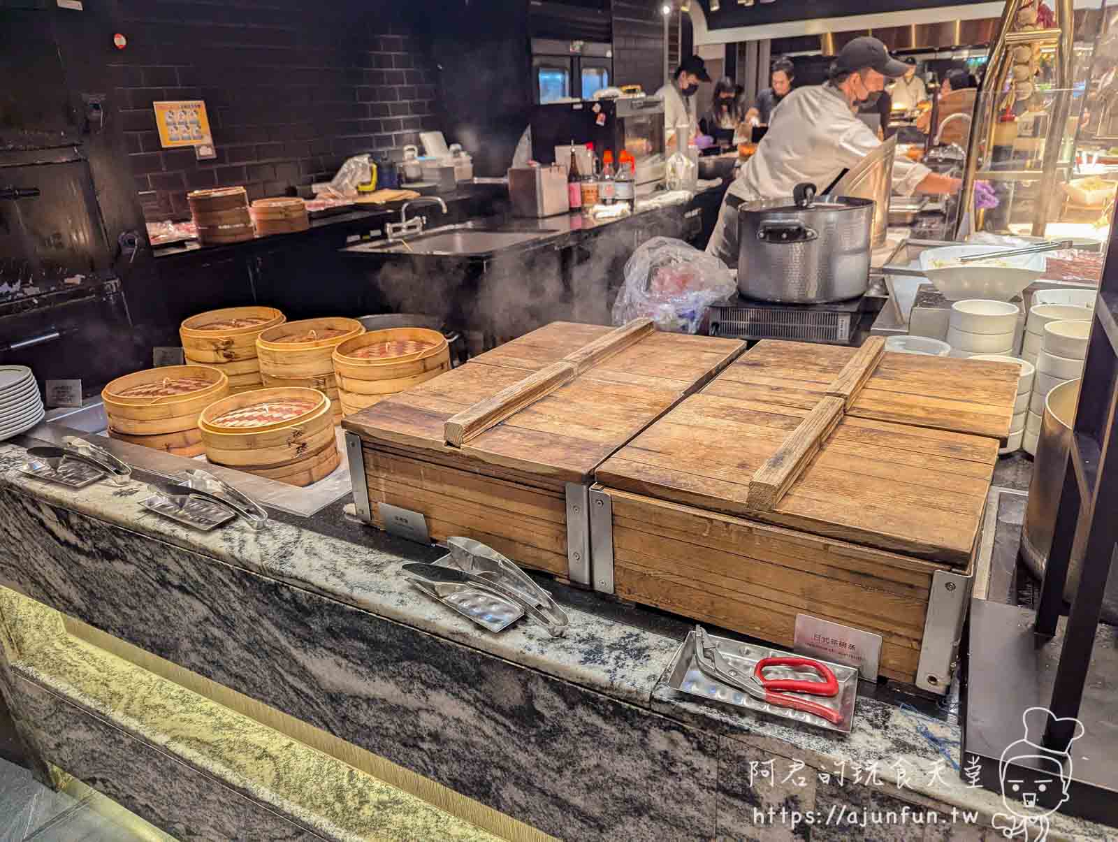 台中吃到飽推薦,漢來海港 台中店好吃嗎,超過 200 道菜色,生蠔、螃蟹、牛排無限享用!菜色、價格、用餐環境、壽星優惠 - 第16張圖