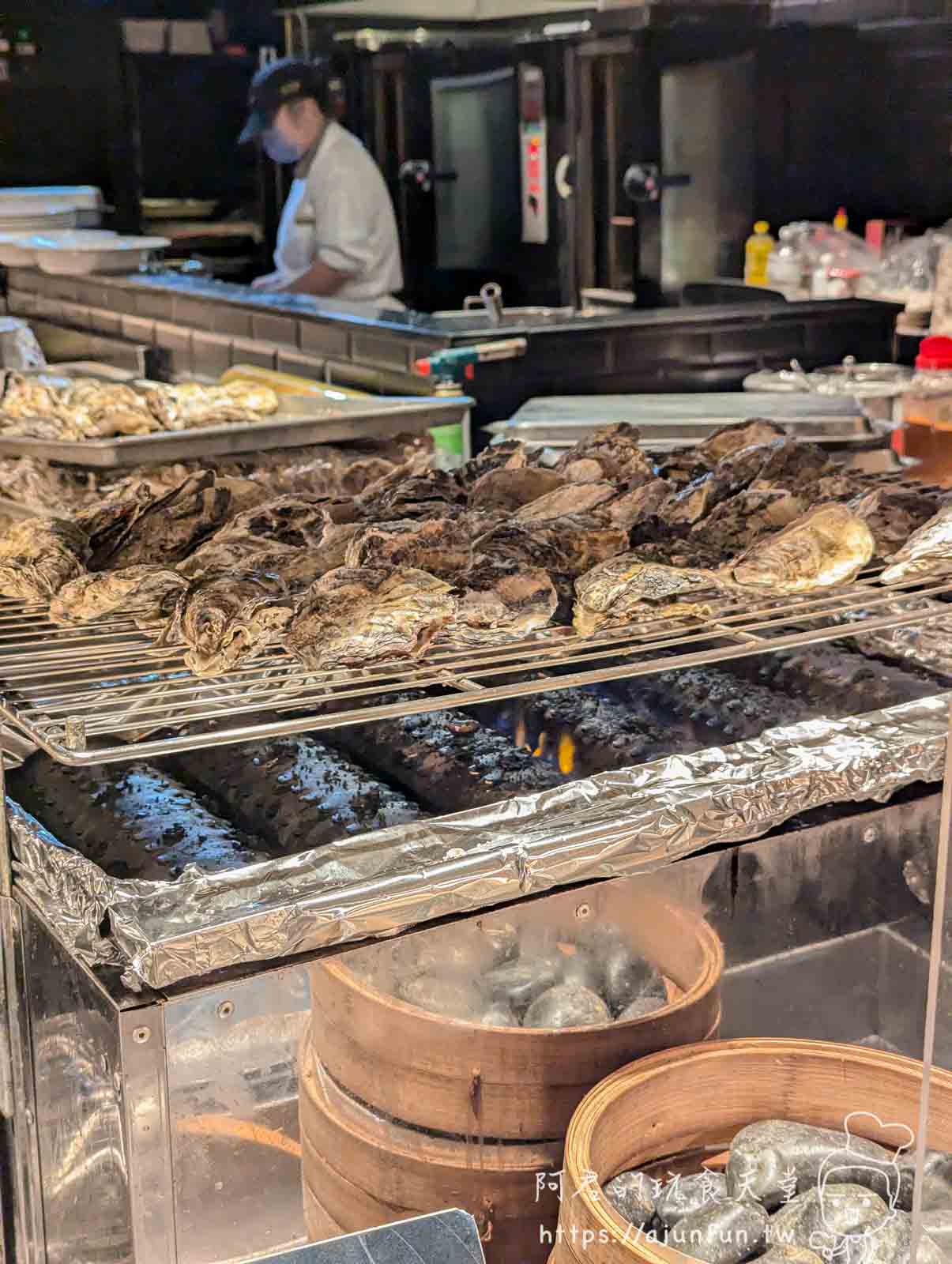 台中吃到飽推薦,漢來海港 台中店好吃嗎,超過 200 道菜色,生蠔、螃蟹、牛排無限享用!菜色、價格、用餐環境、壽星優惠 - 第30張圖