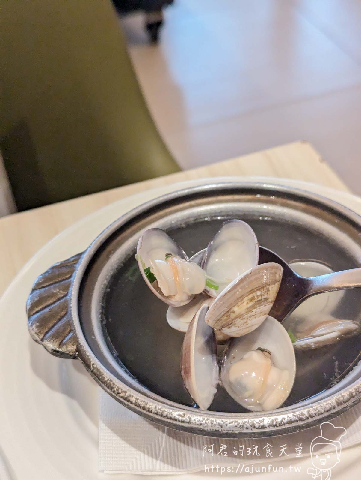 台中吃到飽推薦,漢來海港 台中店好吃嗎,超過 200 道菜色,生蠔、螃蟹、牛排無限享用!菜色、價格、用餐環境、壽星優惠 - 第65張圖
