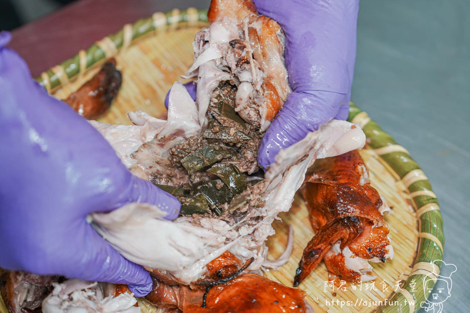 嘉義烤雞推薦,越南烤雞王:皮脆肉嫩又多汁,香氣逼人!秒殺級烤雞,晚來吃不到! - 第17張圖