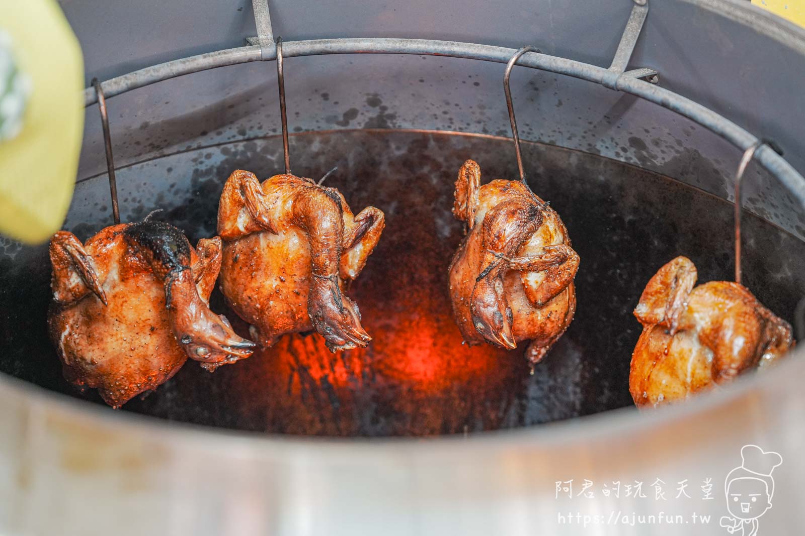 嘉義烤雞推薦,越南烤雞王:皮脆肉嫩又多汁,香氣逼人!秒殺級烤雞,晚來吃不到! - 第3張圖