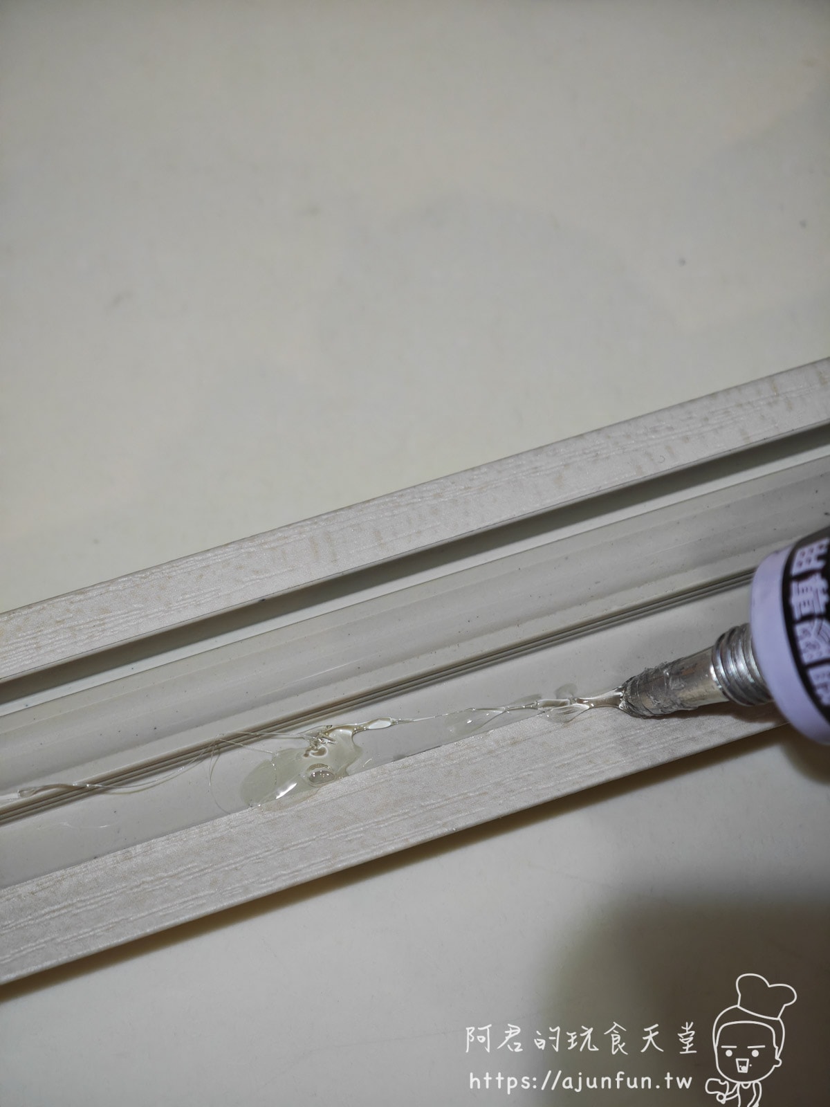 DIY貼地板很麻煩?CoCoHOME 免膠科技地板讓改造輕鬆又有趣 - 第25張圖