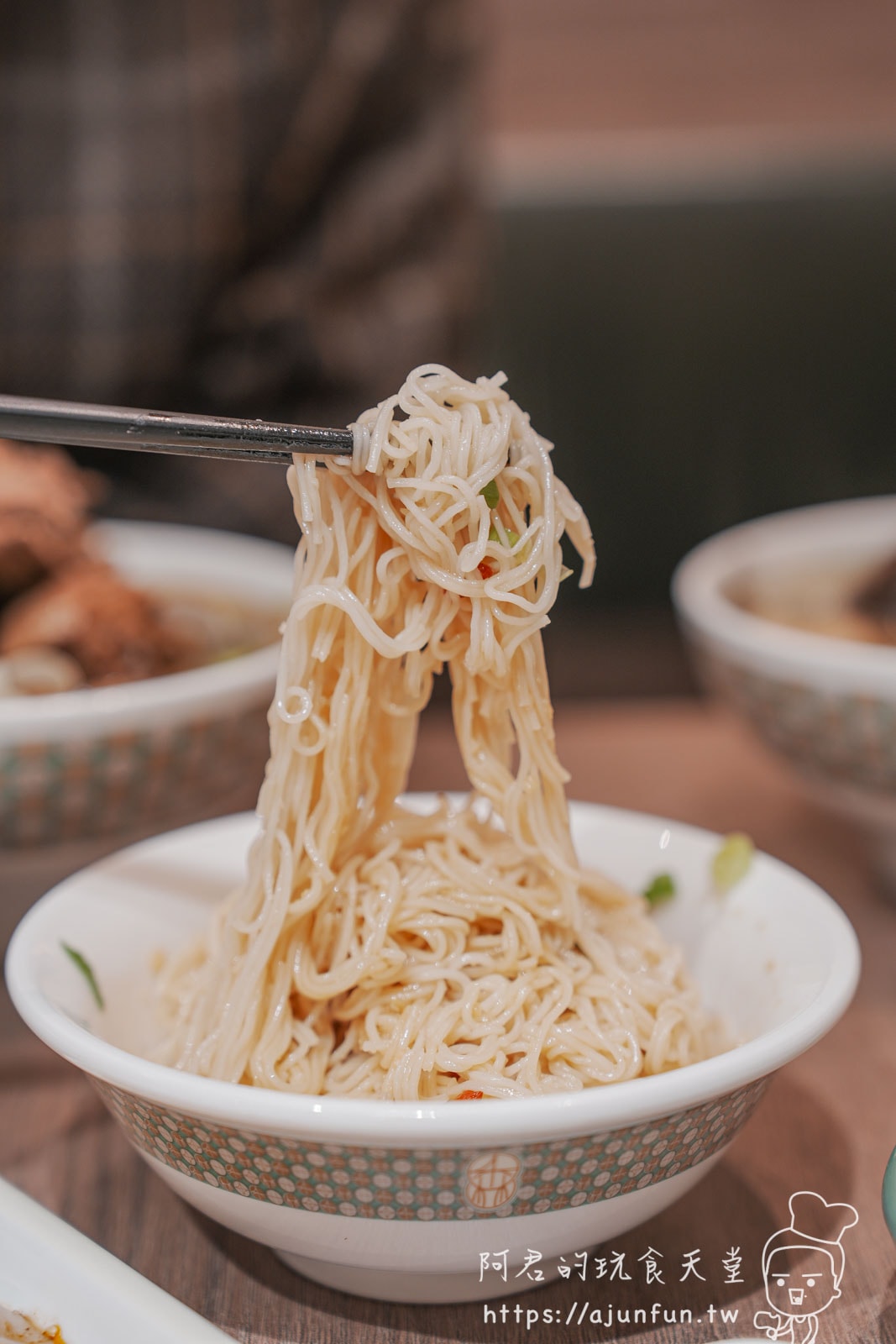 【中國醫商圈美食】秋冬進補就到禾林食室所,嚴選台灣土雞,台中必吃雞湯推薦 - 第29張圖