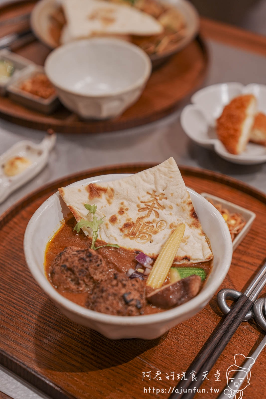 【逢甲美食】茶嶋咖哩,秒回昭和時代!濃郁系五國風味咖哩飯,香菜蛤蜊必點 - 第14張圖