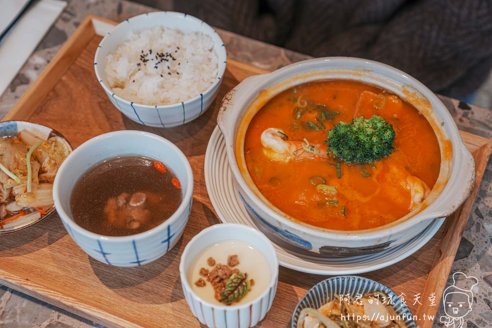 【台中台菜餐廳】湯明茶樓,新式台菜定食,一個人也能輕鬆享受 - 第24張圖