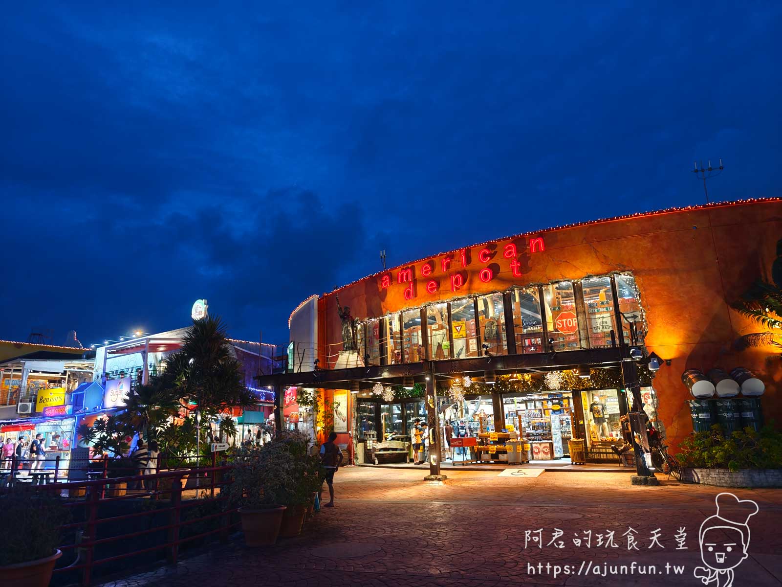 【沖繩美國村】好玩嗎?2025萬聖節超好玩!交通、店家、美食全攻略 - 第3張圖