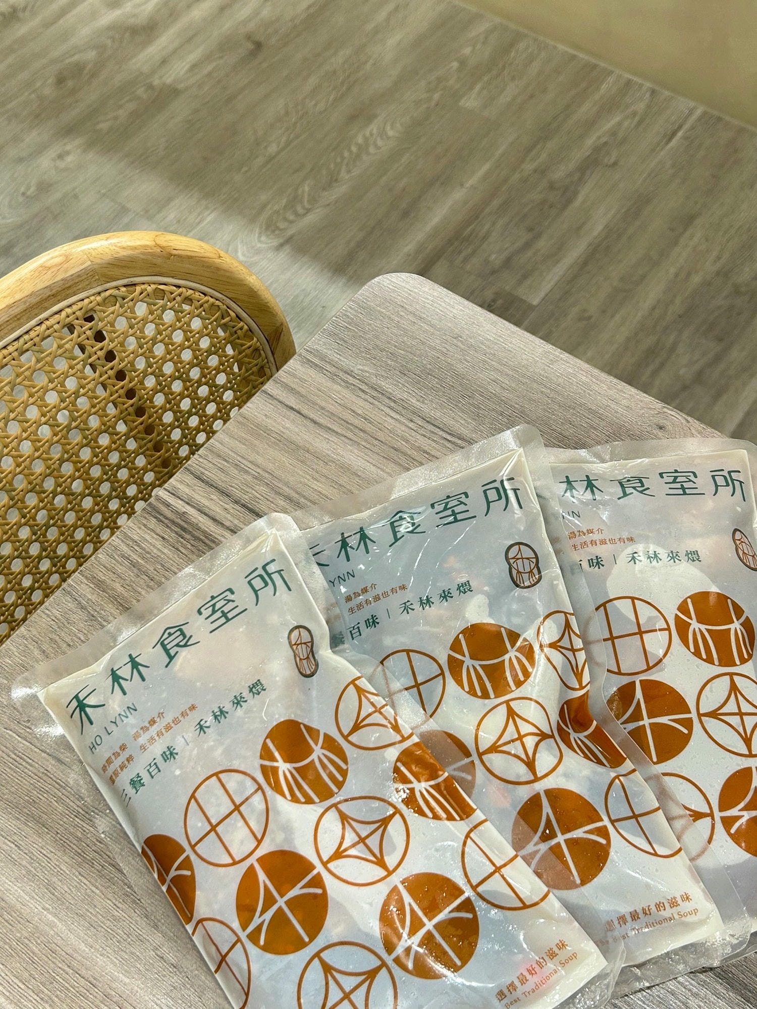 【中國醫商圈美食】秋冬進補就到禾林食室所,嚴選台灣土雞,台中必吃雞湯推薦 - 第13張圖