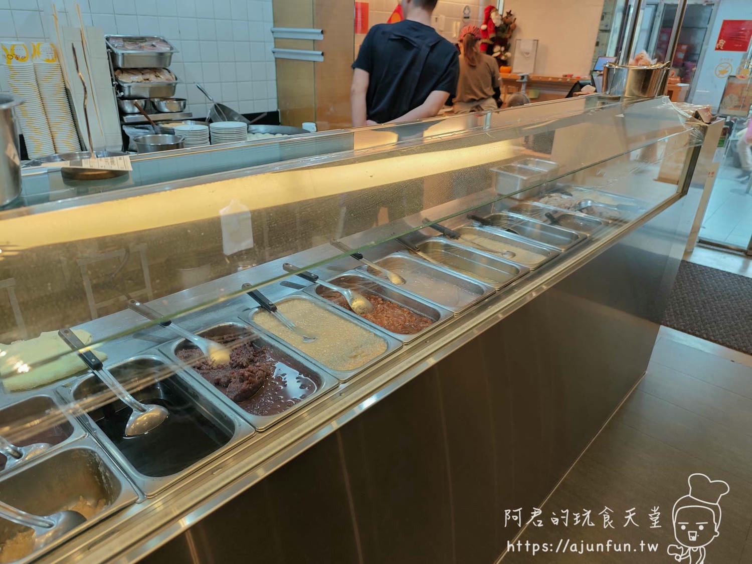 雙連圓仔湯:台北必吃燒麻糬!七十年老店,Q彈古早味,排隊也甘願! - 第3張圖