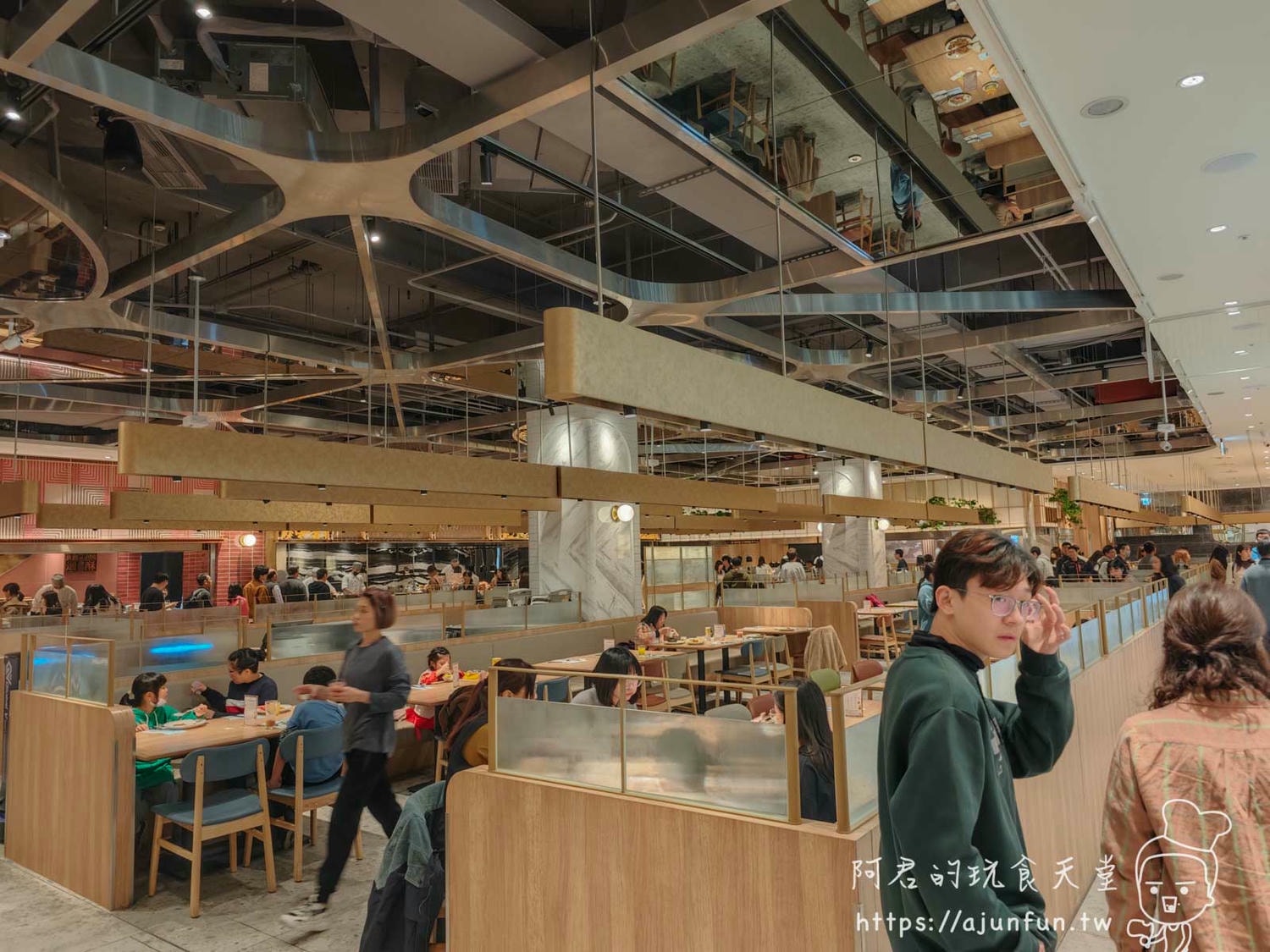 台中吃到飽饗食天堂Lalaport店好吃嗎?怎麼訂位、多少價格一篇看懂! - 第3張圖