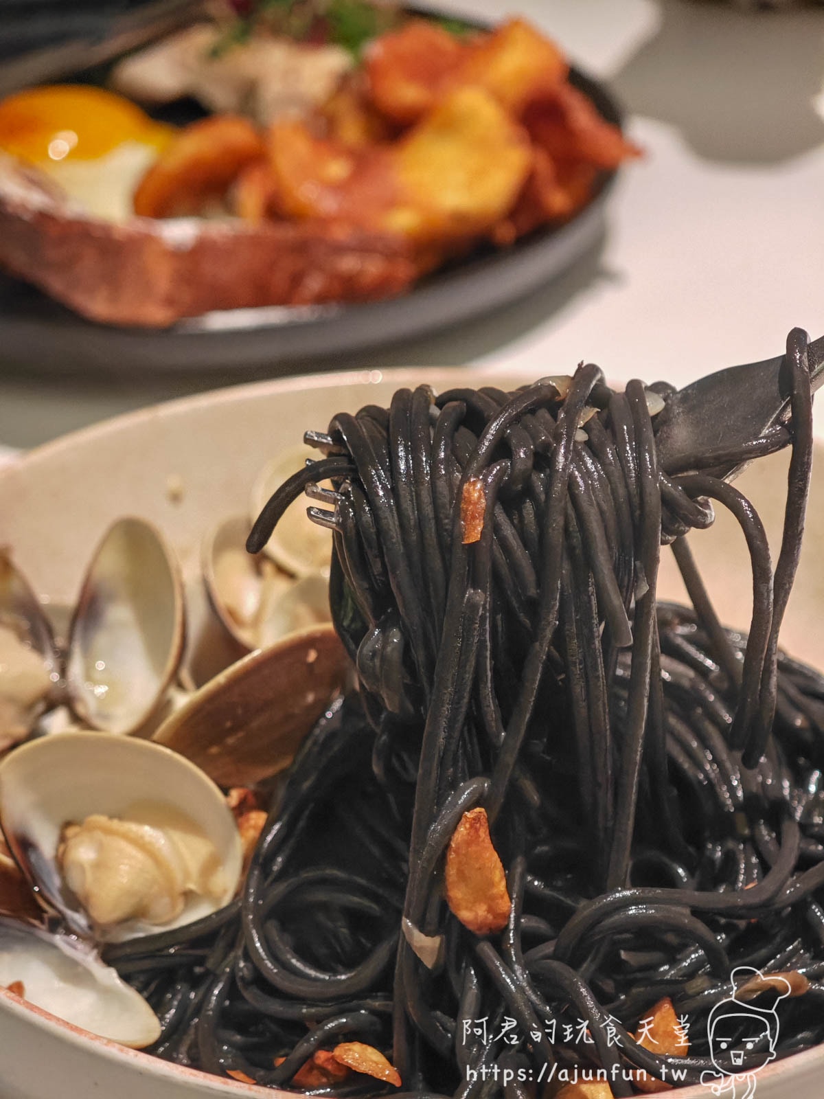 貳樓台中秀泰文心店,未來城市森林主題餐廳,台中早午餐推薦 - 第14張圖
