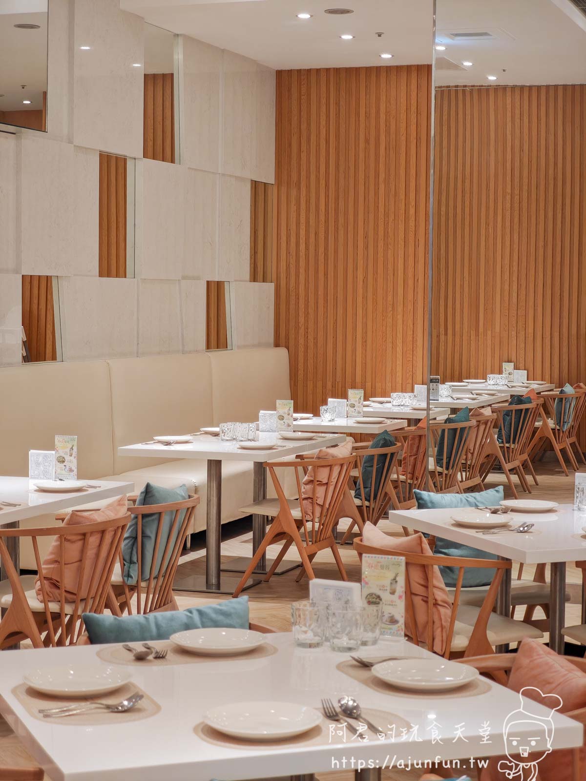 【台中 LaLaport 美食】Lady Nara 台中店:曼谷網美餐廳值得吃嗎?菜單、交通 - 第3張圖