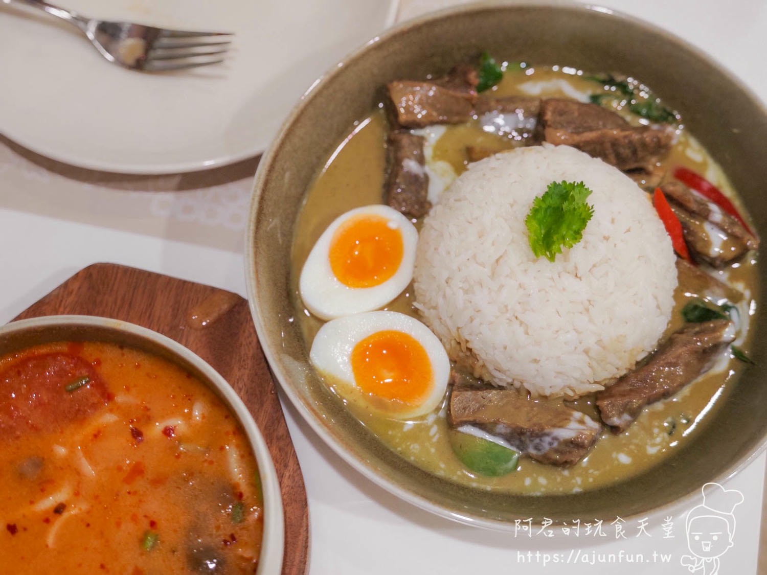 【台中 LaLaport 美食】Lady Nara 台中店:曼谷網美餐廳值得吃嗎?菜單、交通 - 第11張圖